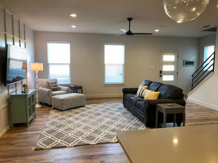 Modern 3bd 3ba Dream Home In The Heart Of Abilene! - Abilene