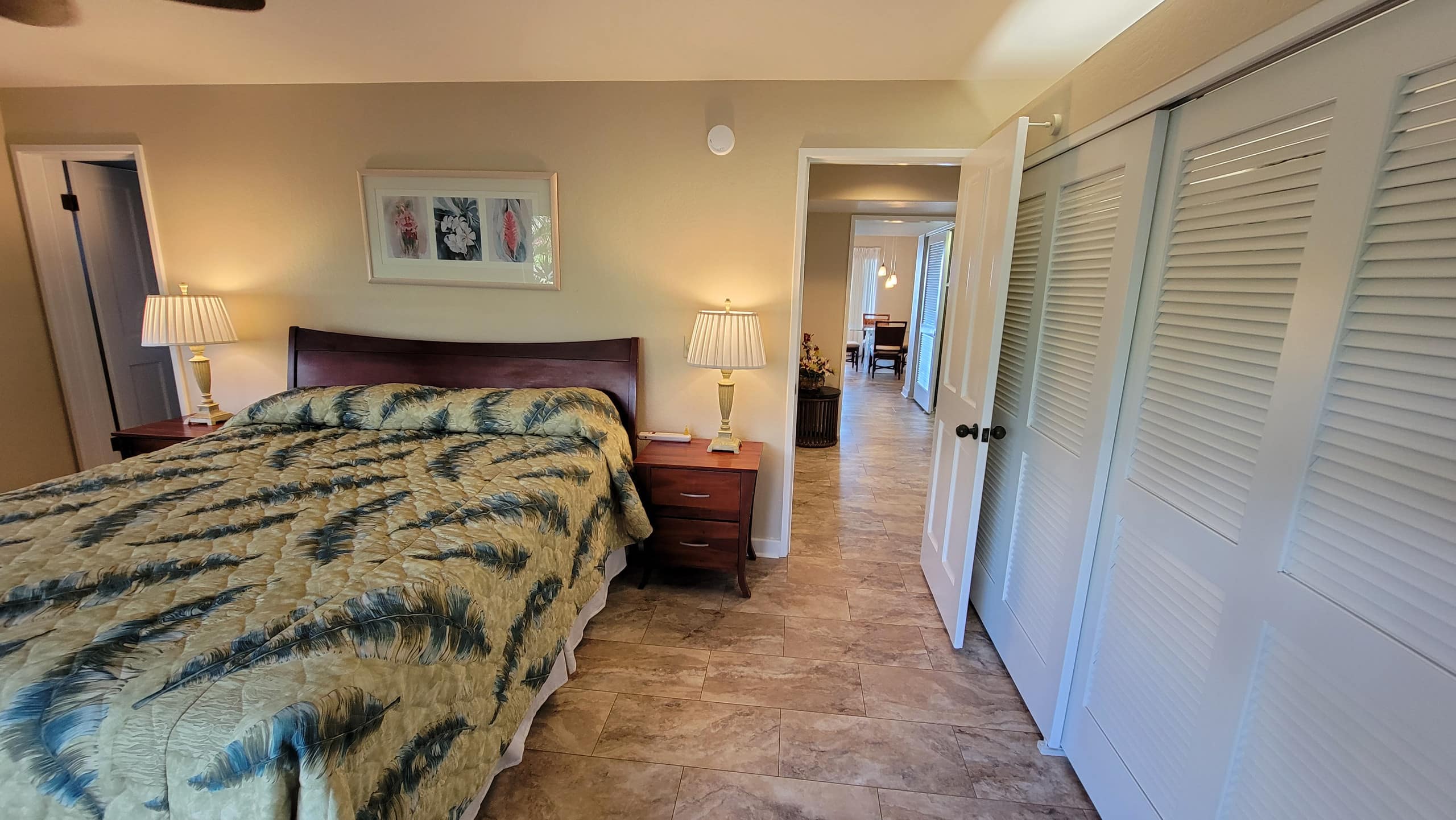Condo in Kailua-Kona · ★4.92 · 1 bedroom · 2 beds · 2 baths - Image 14