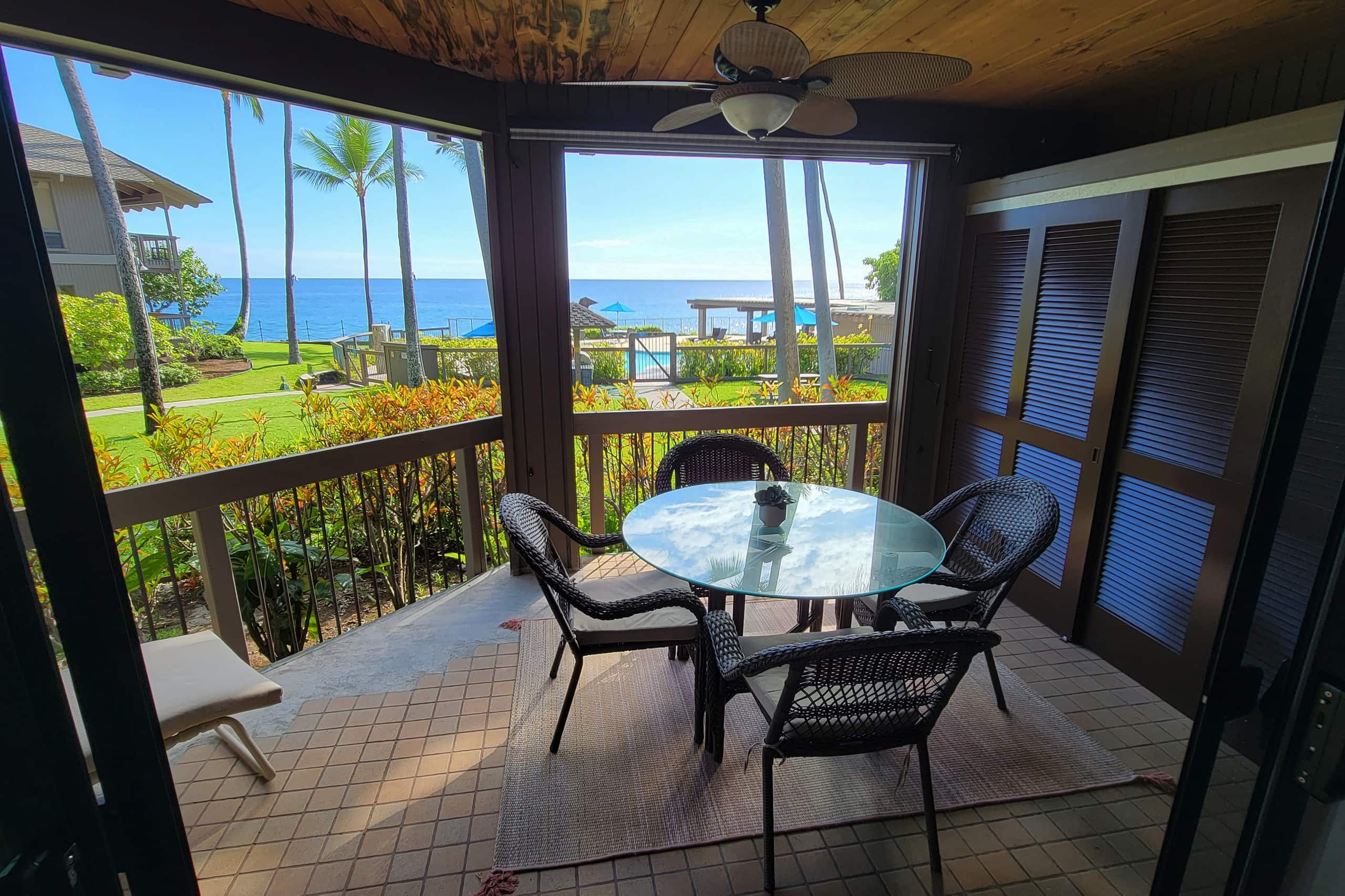 Condo in Kailua-Kona · ★4.92 · 1 bedroom · 2 beds · 2 baths - Image 20