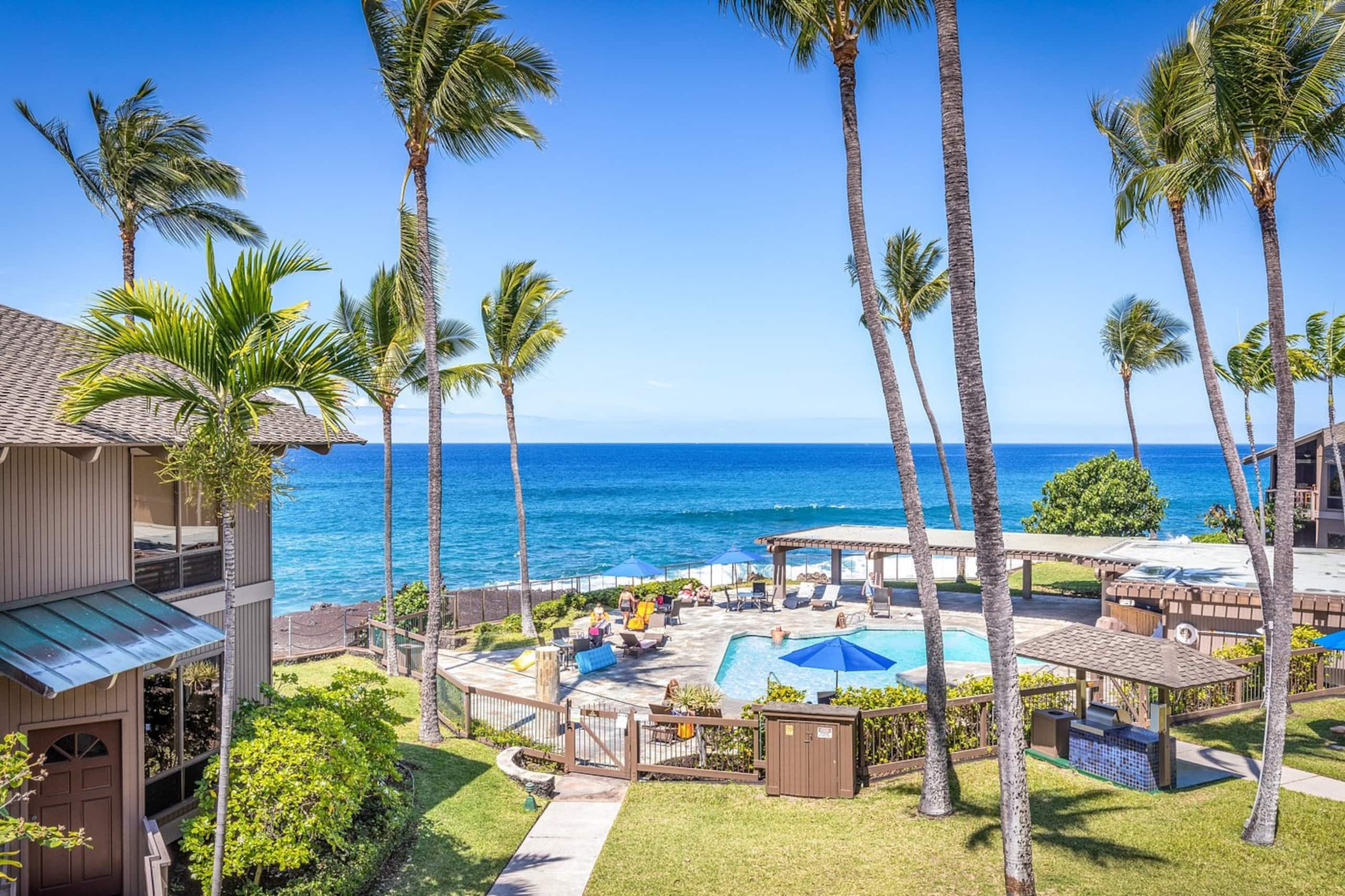 Condo in Kailua-Kona · ★4.92 · 1 bedroom · 2 beds · 2 baths - Image 39