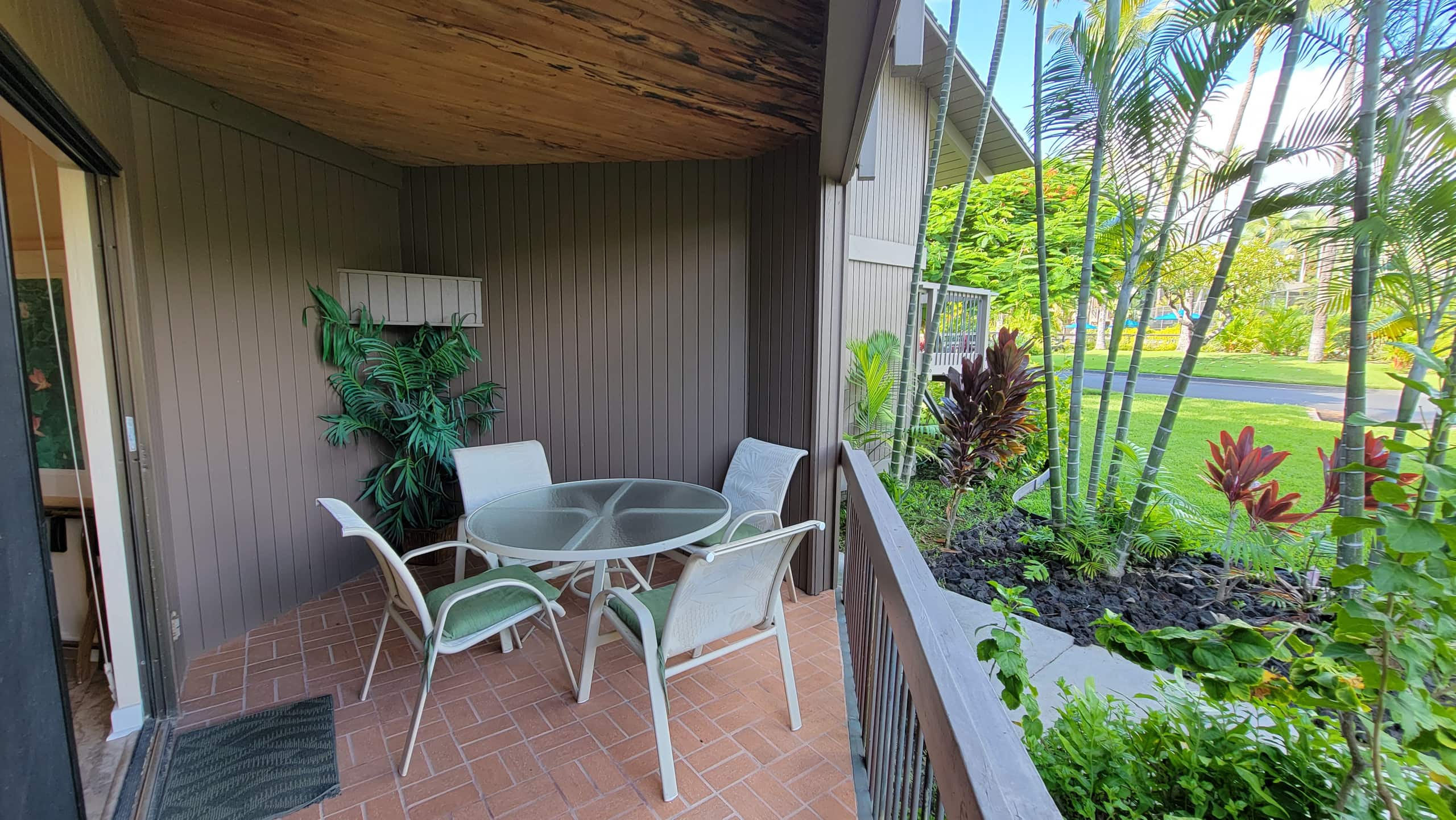 Condo in Kailua-Kona · ★4.92 · 1 bedroom · 2 beds · 2 baths - Image 34