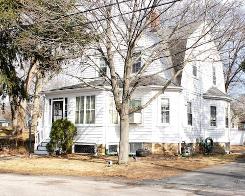 1918 Family Home near Boston