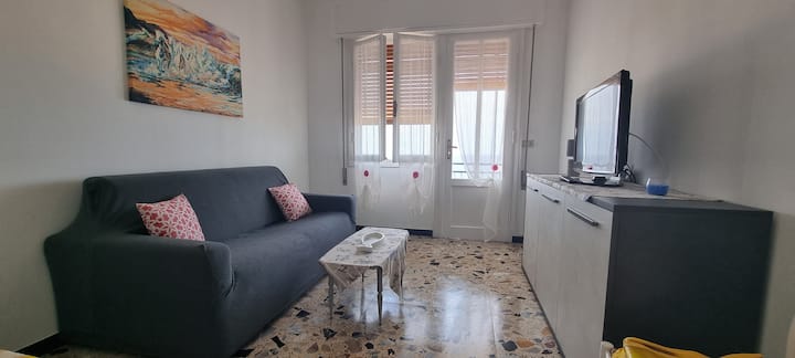 Appartamento Con Terrazzo Vista Mare - Laigueglia