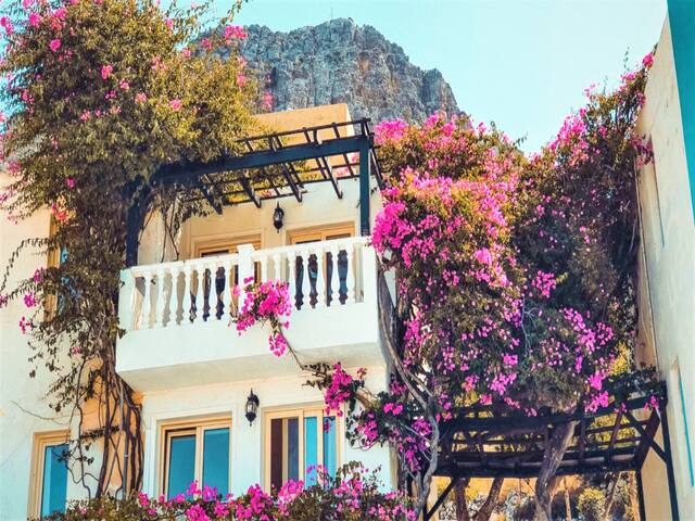 Danaos Private Villa 3 Bedrooms 3 Bathrooms gallery image 5