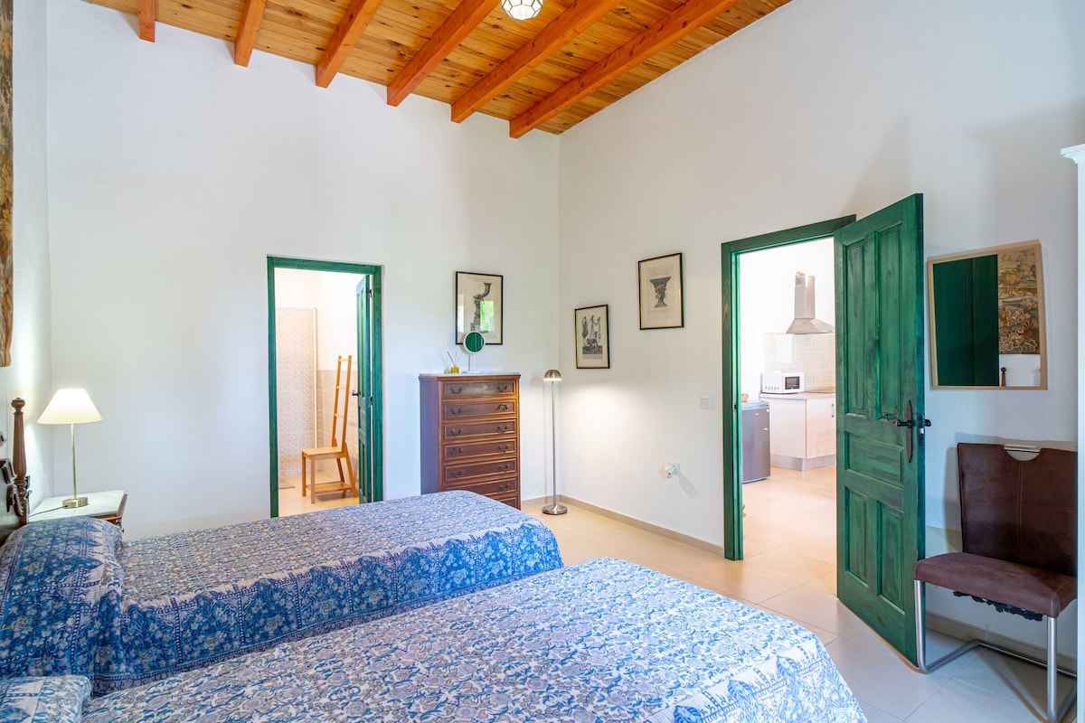 غرفة النوم 1