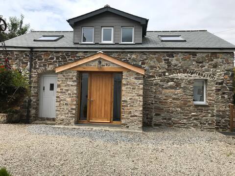 The Coach House Close to Beach, HMS Raleigh, Looe