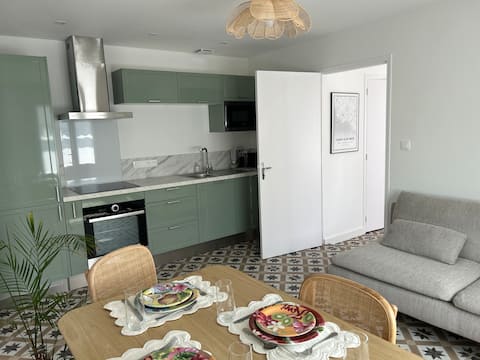 Top performing Airbnb: Surfers' house in Jard Sur Mer