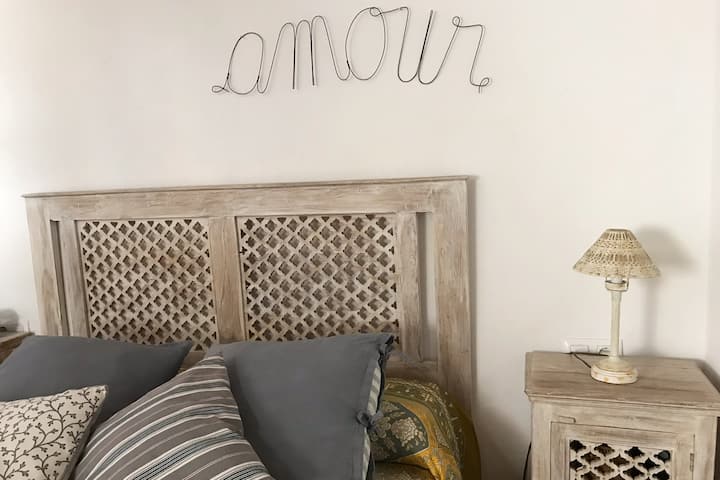 Bovenste verdieping - hoofdslaapkamer