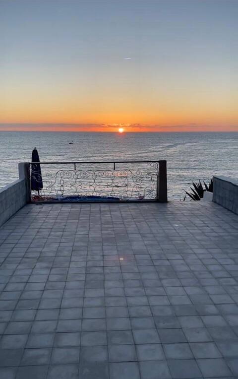 Beautiful Beachfront House!