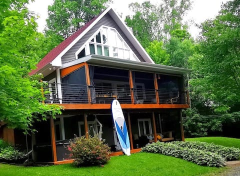 Équinoxe Luxury waterfront cottage with hot tub