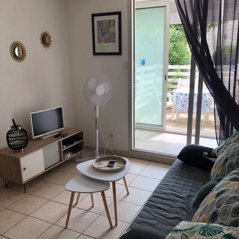Airbnb performant: Narbonne-Plage: studio center station à Narbonne