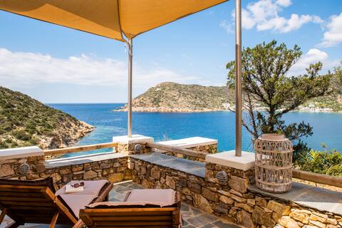 Sunset Coast House- STONE, Vathi Sifnos