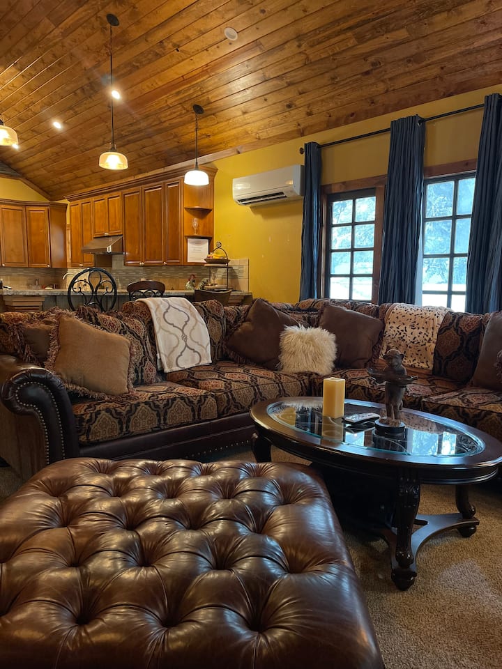 Haggville Hacienda Pool Sleeps 18 - 36 People - Concan, TX