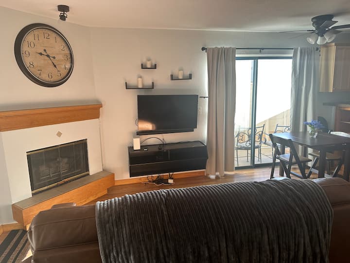 *First Floor* 1 Bed 1 Bath In Dtc - 奧羅拉