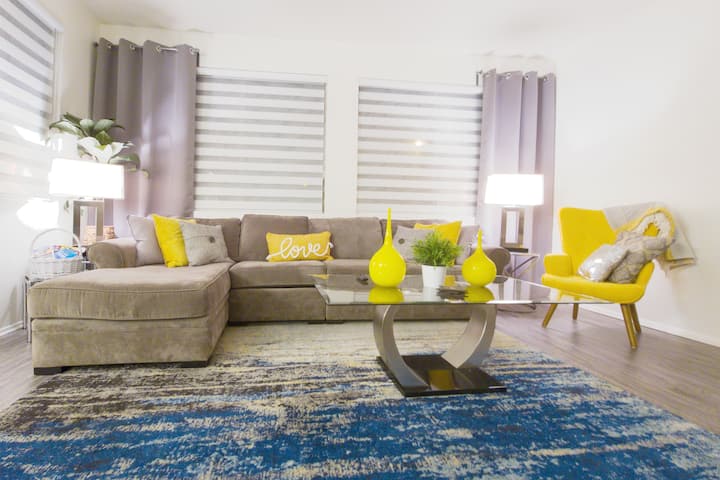 Spacious Tempe Home By Asu, Airport, Pool, Patio - Chandler, AZ