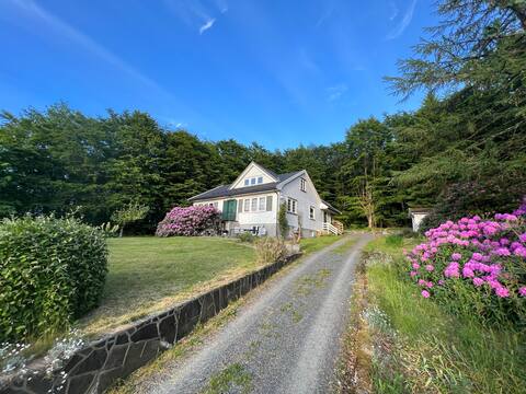 Cozy south country house w/ 2 accommodation units - close to the sea!