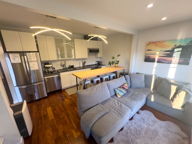 Freshly Renovated Main Floor Suite with Park Views