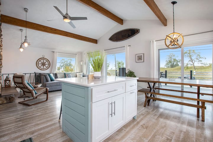 Muskegon Beach House Oasis With Pool
