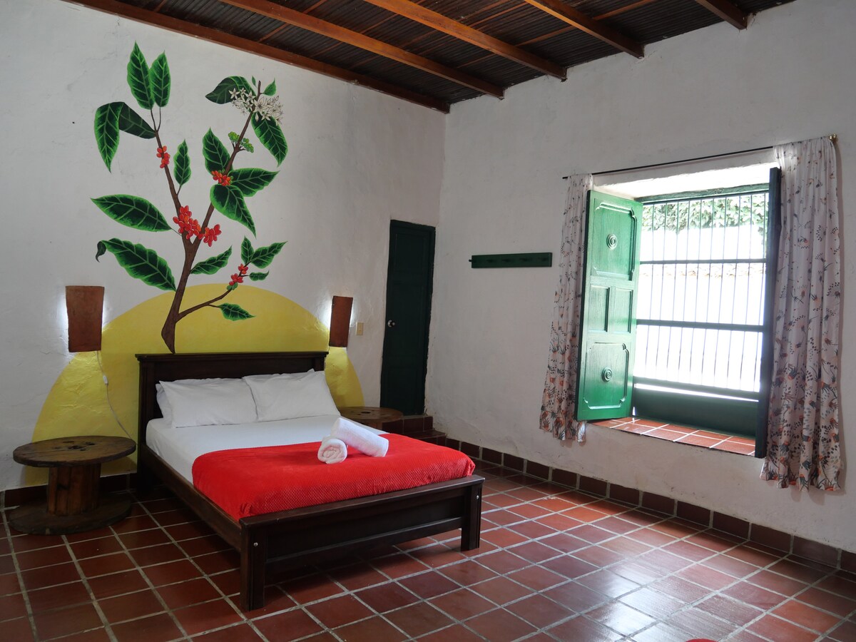 The Coffee Room for 3 people (double bed and single bed)