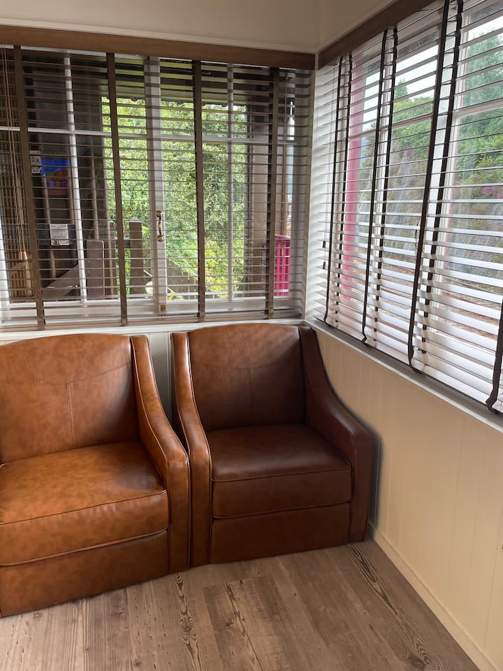 The Signalman's View Holiday Apartment - Plockton