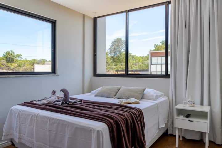 ماستر الجناح ، كاما كيم. 