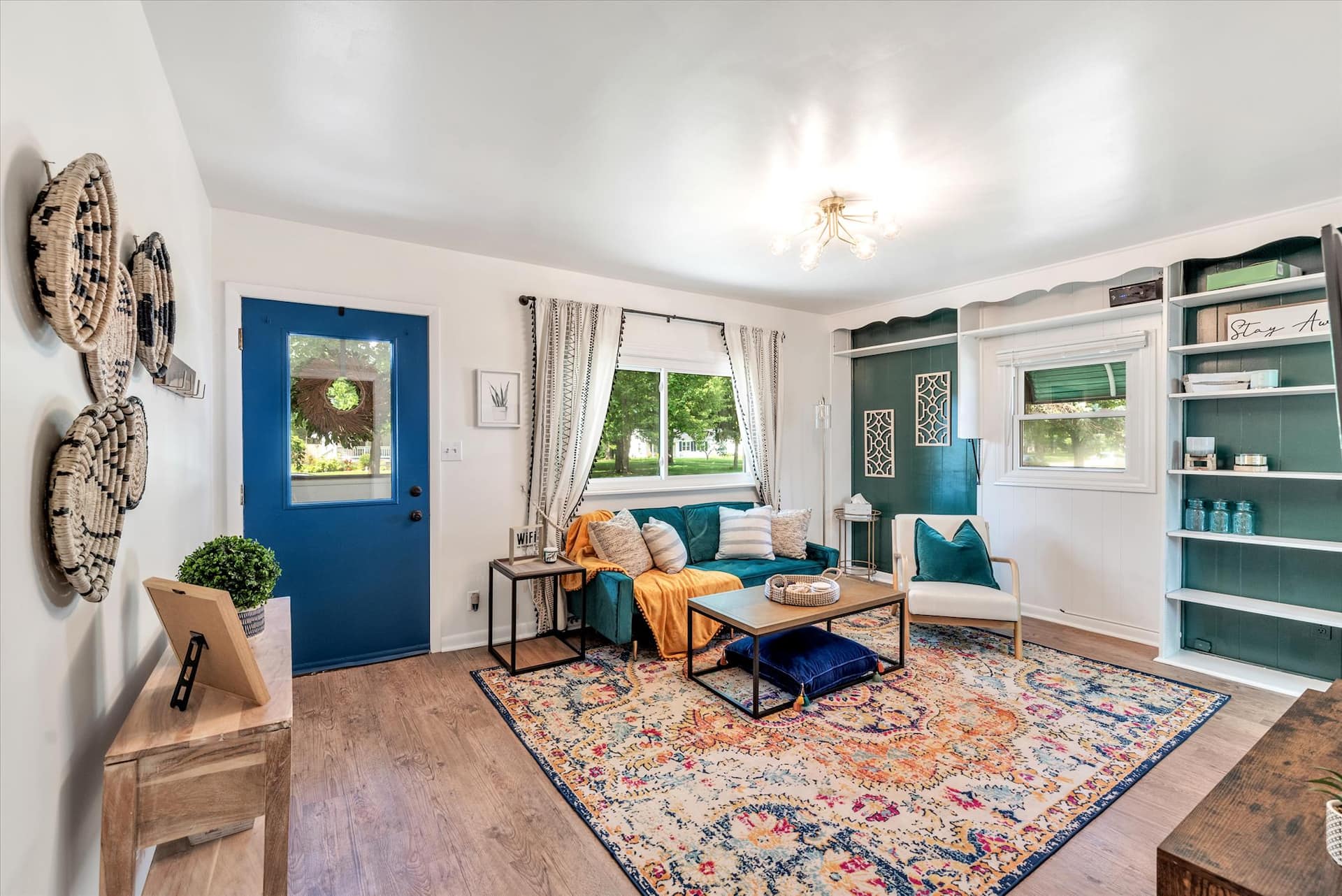 Downtown Perrysburg Bungalow w/ additional space