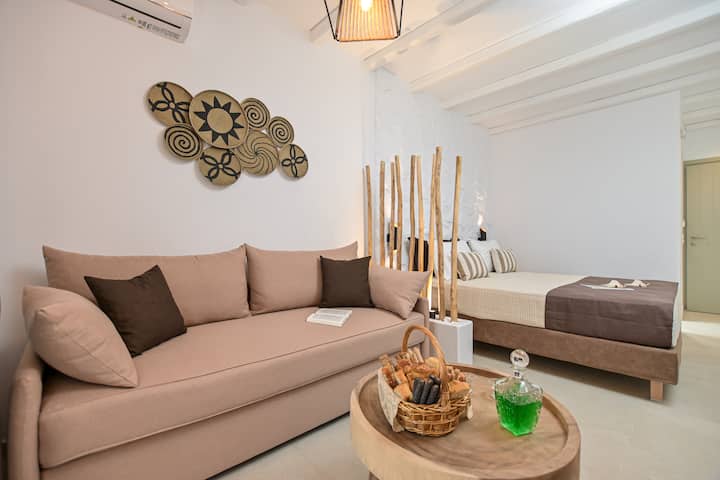 Ruby Of Naxos - Deluxe Triple Suite With Sea Views - Naxos, Greece