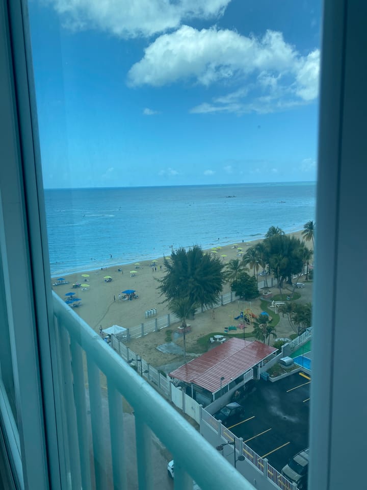 Racket Club Isla Verde hermoso condo con playa. Conjuntos