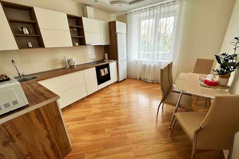 Apartment 1, Podillya
