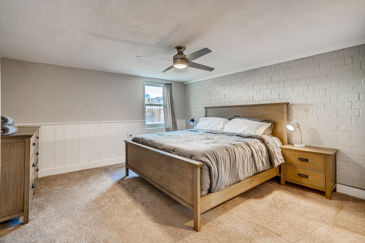 Un refugio tamaño king para descansar y relajarte.