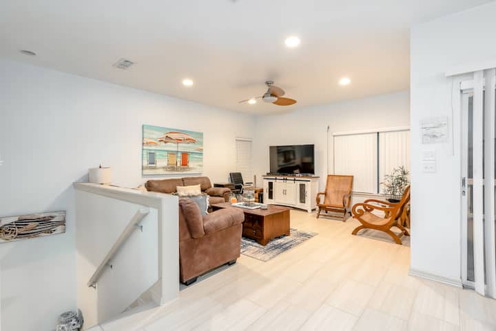 Ocean View Paradise - Waterslide Retreat - Luxury - South Padre Island, TX