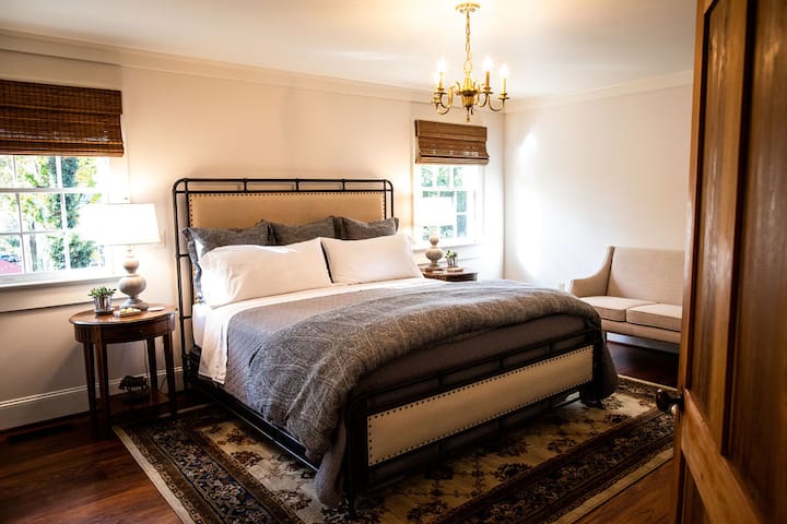 Ფოტოგადაღების ბონუსი: @merryhillandco