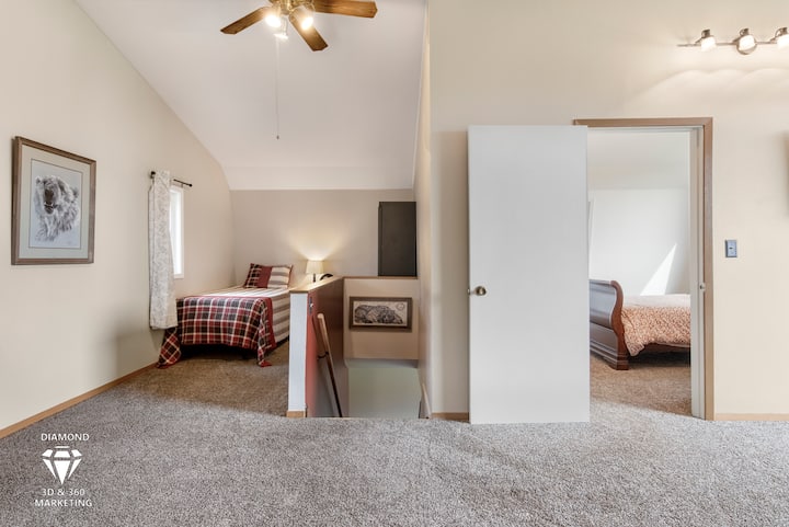 Upstairs TV/Kids room