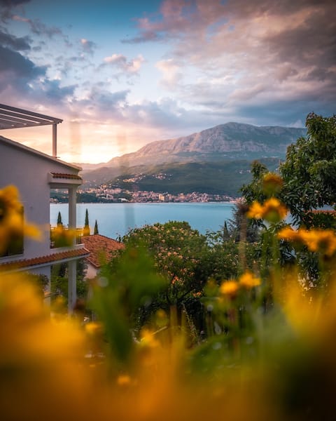 Beautiful Villa with Great Views
