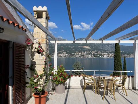 Beautiful Villa with Great Views