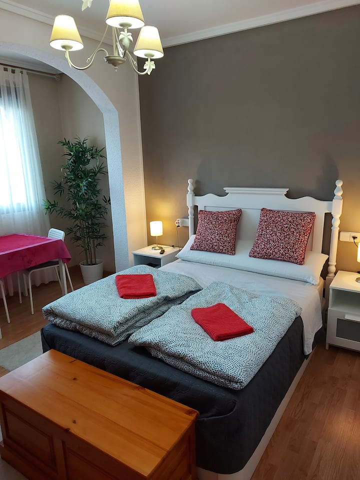 Nice house for 1-6 guests, pool, 600m to beach
