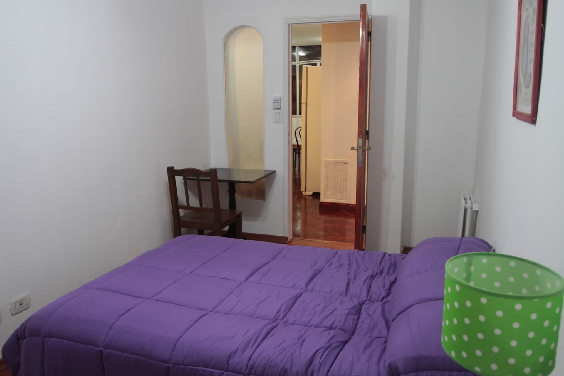 Shared student residence room in Monserrat