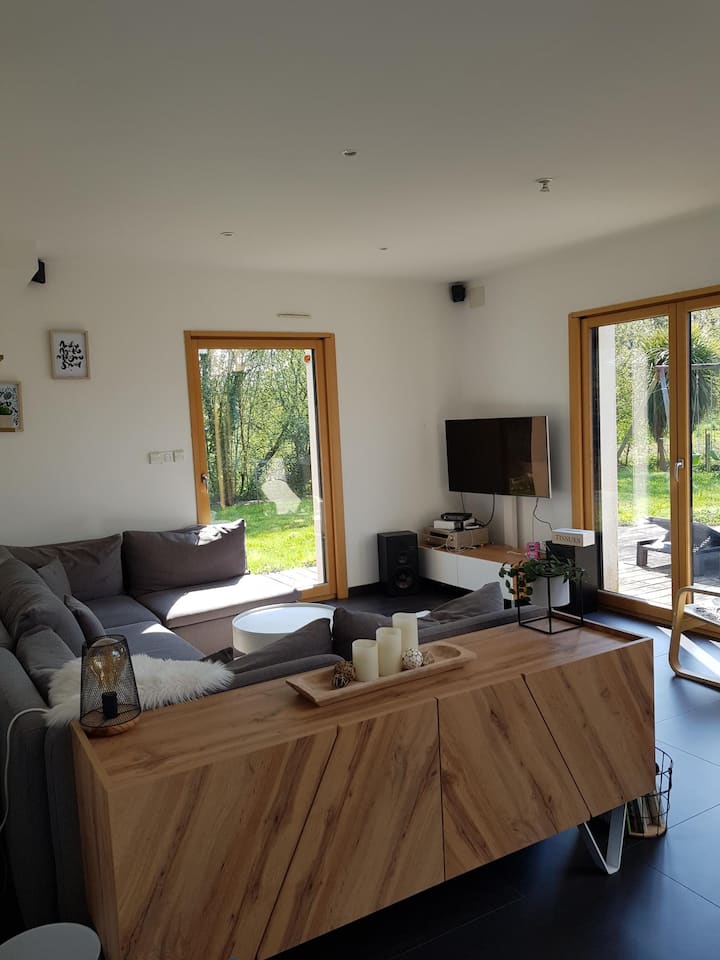 Jolie Maison Familiale Pour Découvrir La Bretagne - Tinténiac