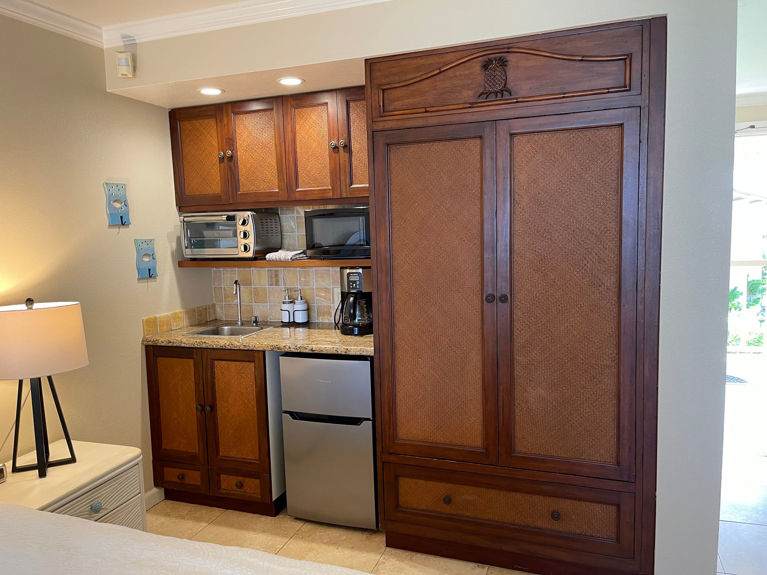 Oceanfront Studio at Islander on the Beach 325 - Photo 12