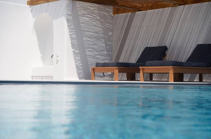 Alio (2suites) with one private swimming pool gallery image 5