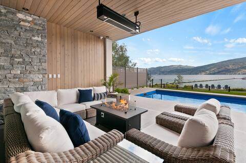 New Luxury Lakefront Home