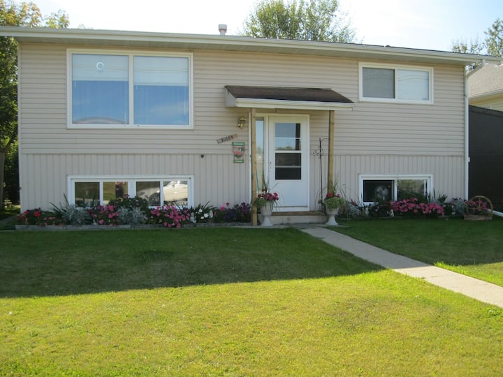 Lac la Biche Vacation Rentals & Homes Alberta, Canada Airbnb