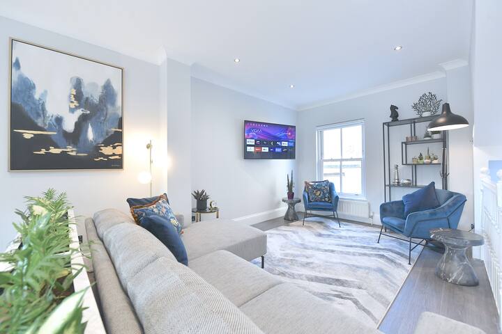 Large 200 SqM Townhouse- Near Imperial War Museum gallery image 4