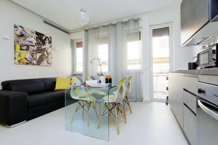 TAKE ME ROME | Vatican Museum Apartment w/Terrace