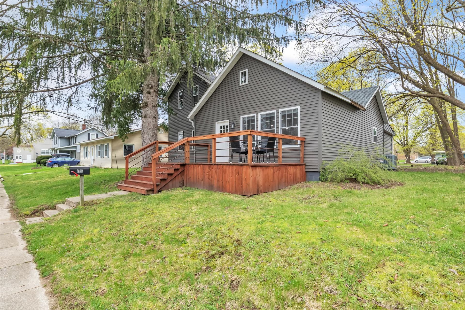 Contemporary, cozy, hidden gem close to wineries