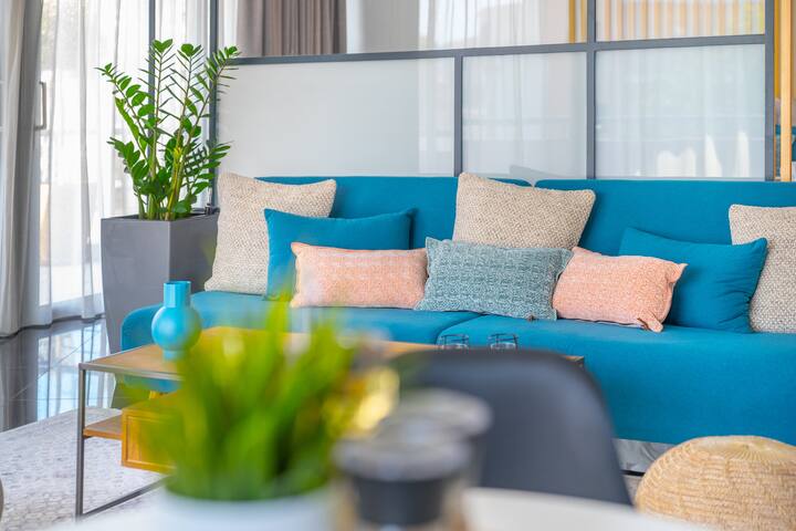 The HostMaster Urban Roofgarden Gateaway gallery image 2