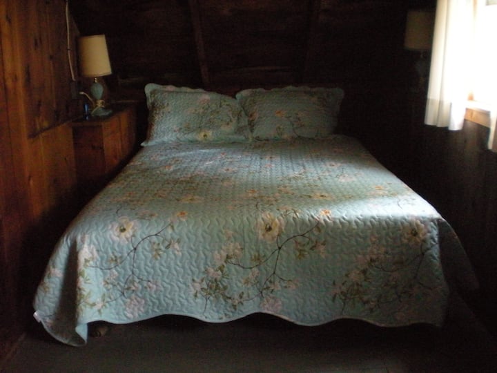 Надворешна спална соба со брачен кревет (широк 125