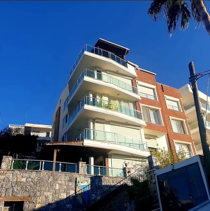 gulluk kiralik tatil evleri ve evler mugla turkiye airbnb