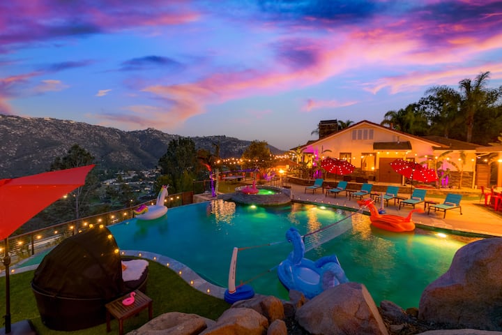 Above The Clouds Celebrity Estate! Pool+Spa+Views!