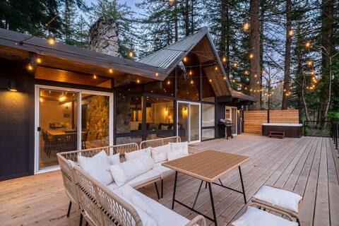 Luxe Riverfront A-Frame | Hot Tub | Fishing